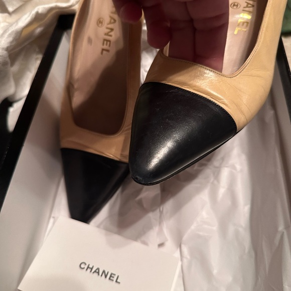 Chanel - Picture 2 of 2